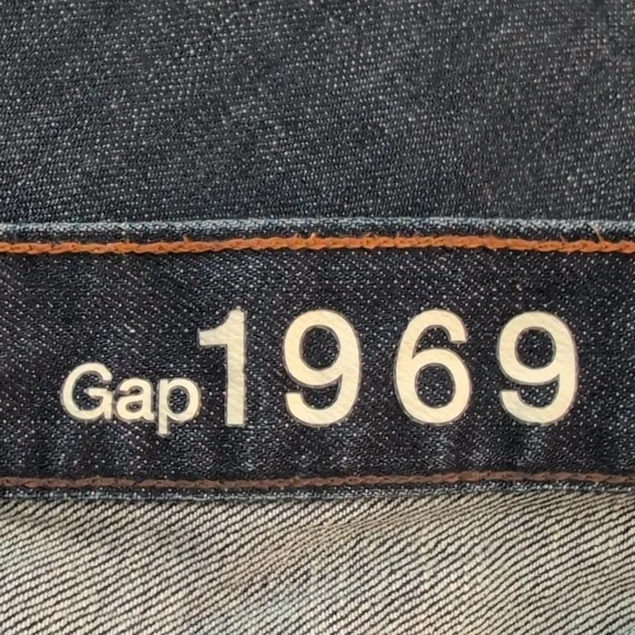 Gap Sexy Boyfriend Jeans - Picture 6 of 6